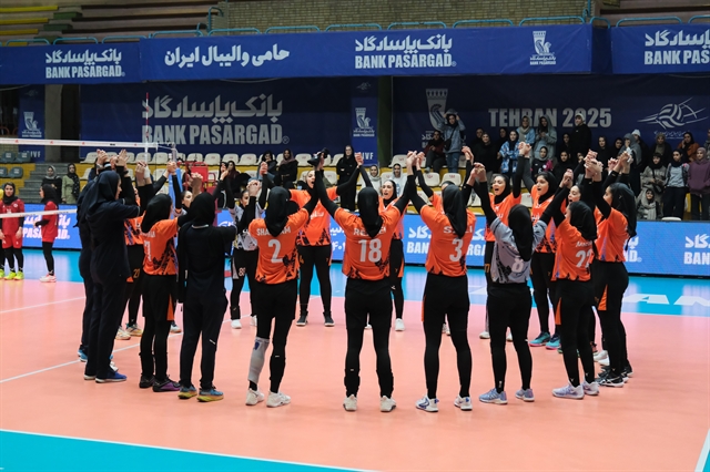پیروزی والیبال بانوان سایپا مقابل نفت امیدیه در هفته اول لیگ برتر 